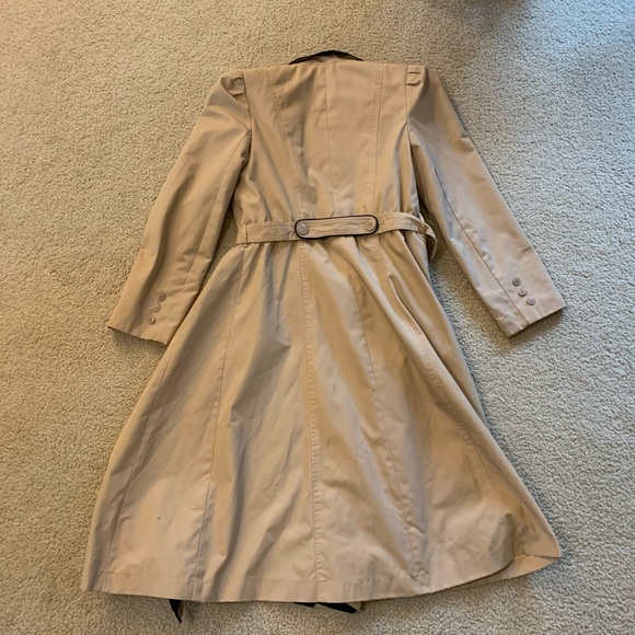 Vintage 80s Tan and black wrap trench coat.  (Small) - Picture 9 of 15